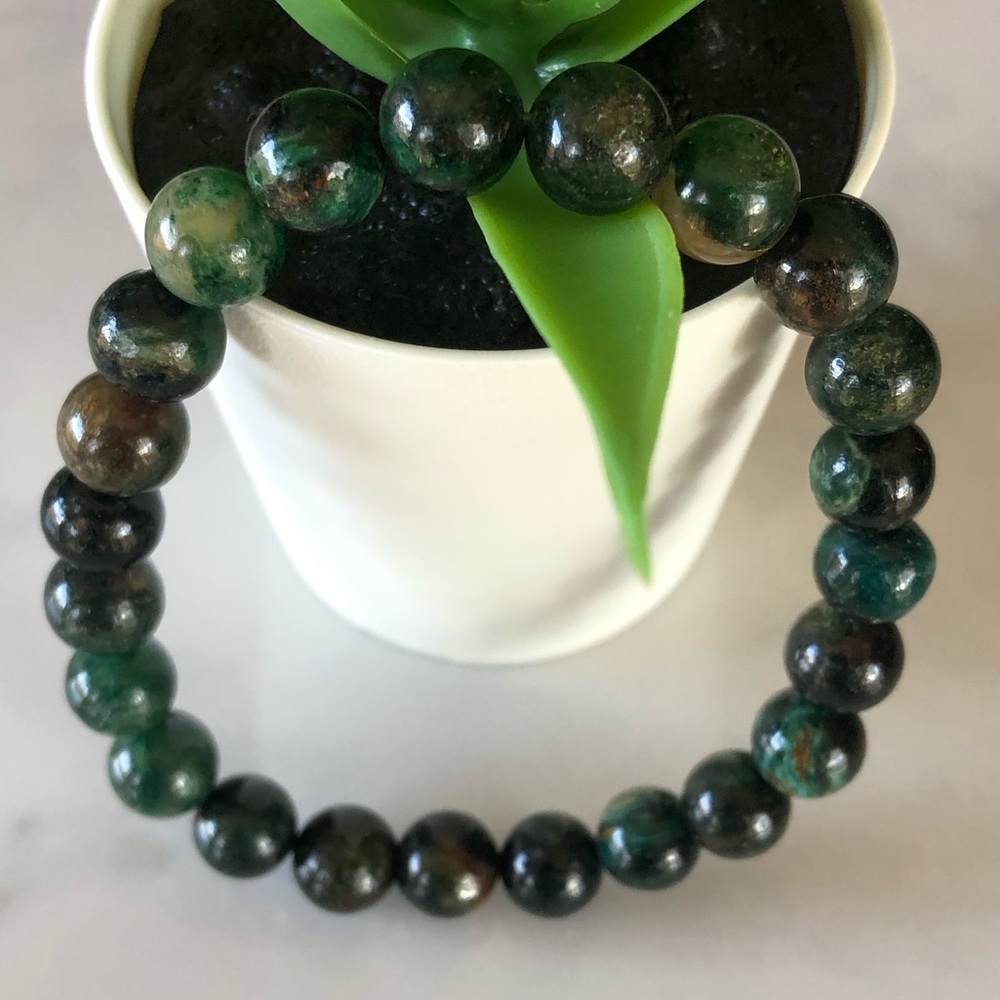 Emerald 8mm Natural Stone Beads Stretchable Bracelet - Picture 5 of 6